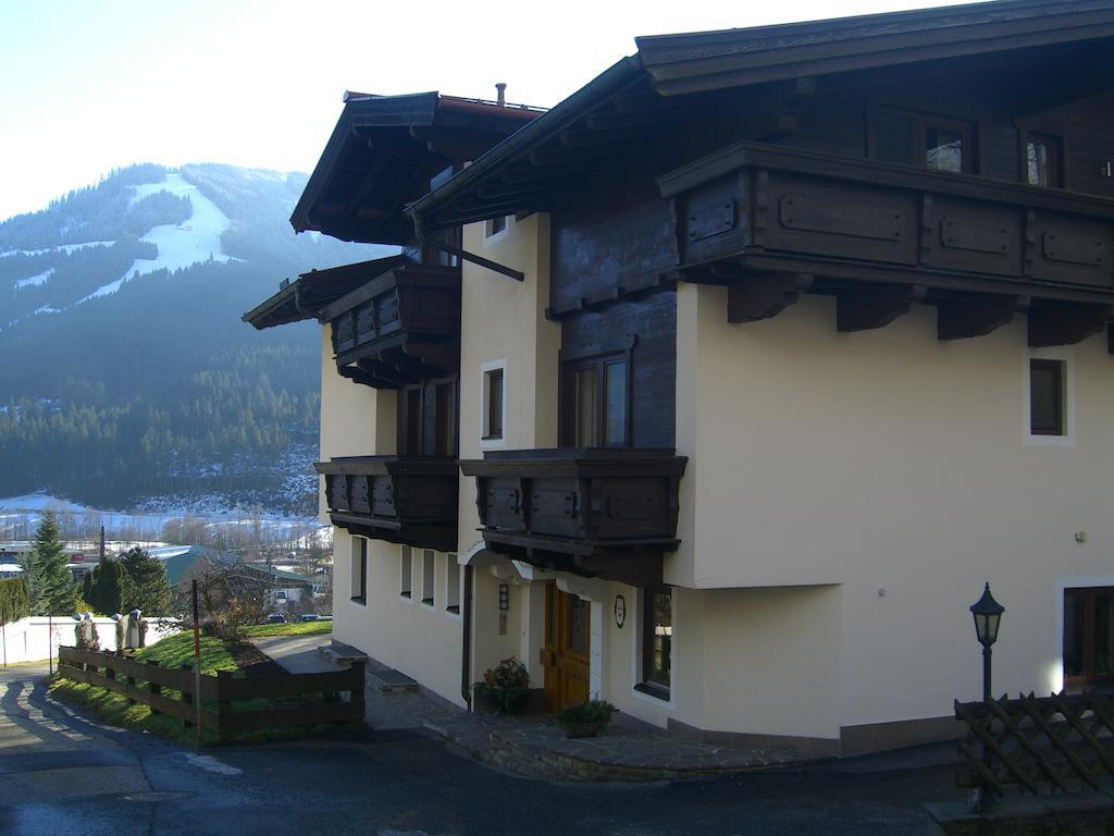 Gaestehaus Hofer Brixen im Thale Exterior foto